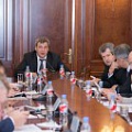 Игорь Слюняев провел совещание по вопросу реализации государственной политики в сфере строительства